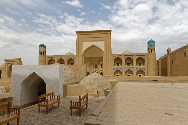 Madrasa et caravansérail Allakouli Khan-007